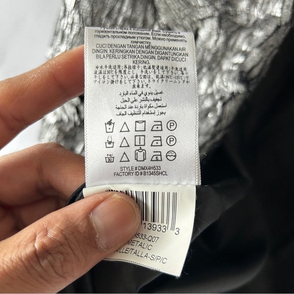 BCBGeneration Women's Vintage Retro Black and Metallic Gilet Vest Size Small - Picture 7 of 12